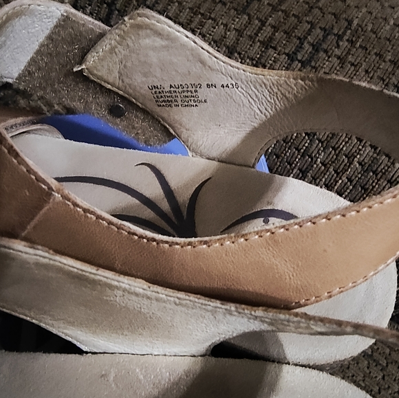 Abeo Una Wedge Sandals Stone Women's Size US 8 Neutral Comfort With Box - Picture 5 of 9